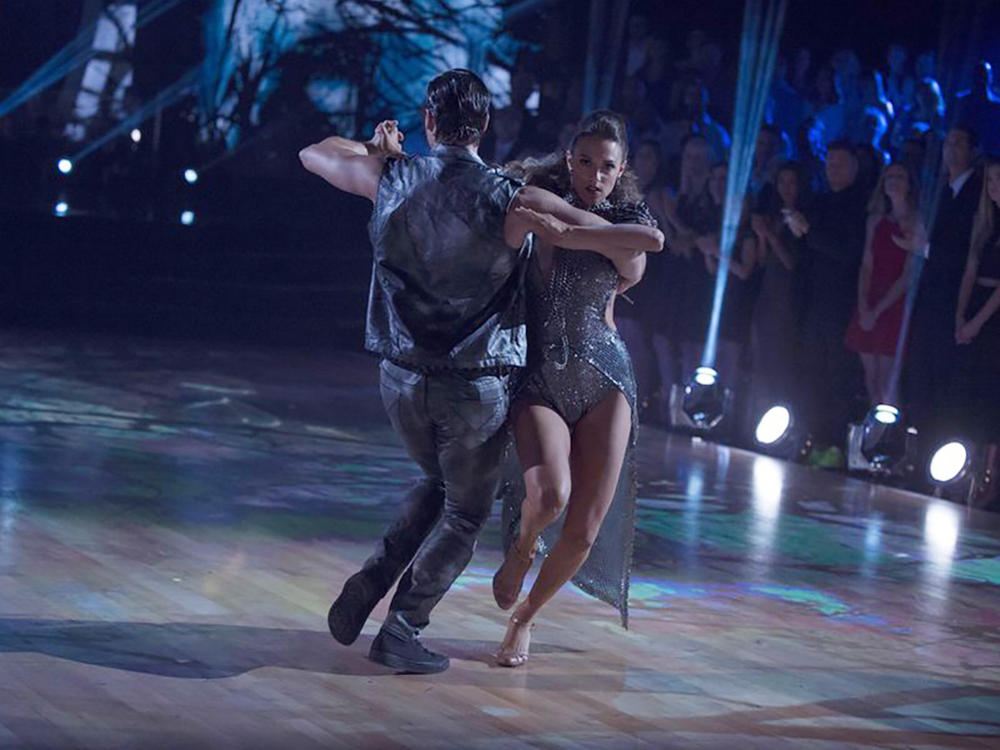 Jana Kramer Dances Through Painful Injury in Week Two of “Dancing With the Stars”