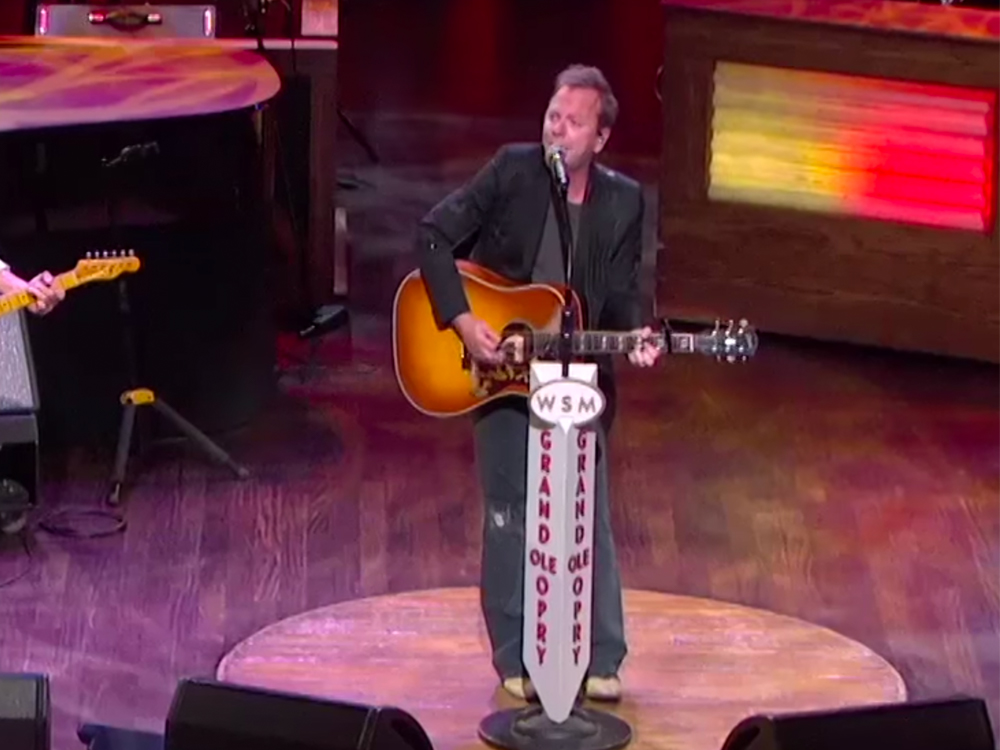 Watch Kiefer Sutherland Cover Merle Haggard’s “The Bottle Let Me Down” in Opry Debut