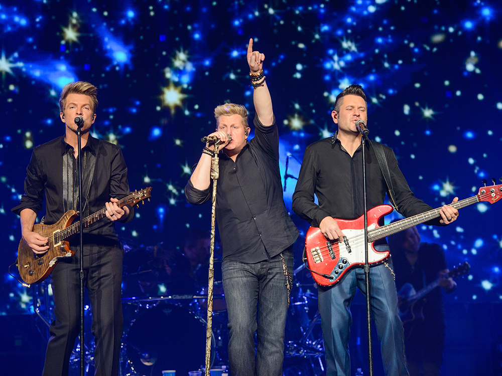 Christmas Comes Early for Rascal Flatts With “The Greatest Gift of All”
