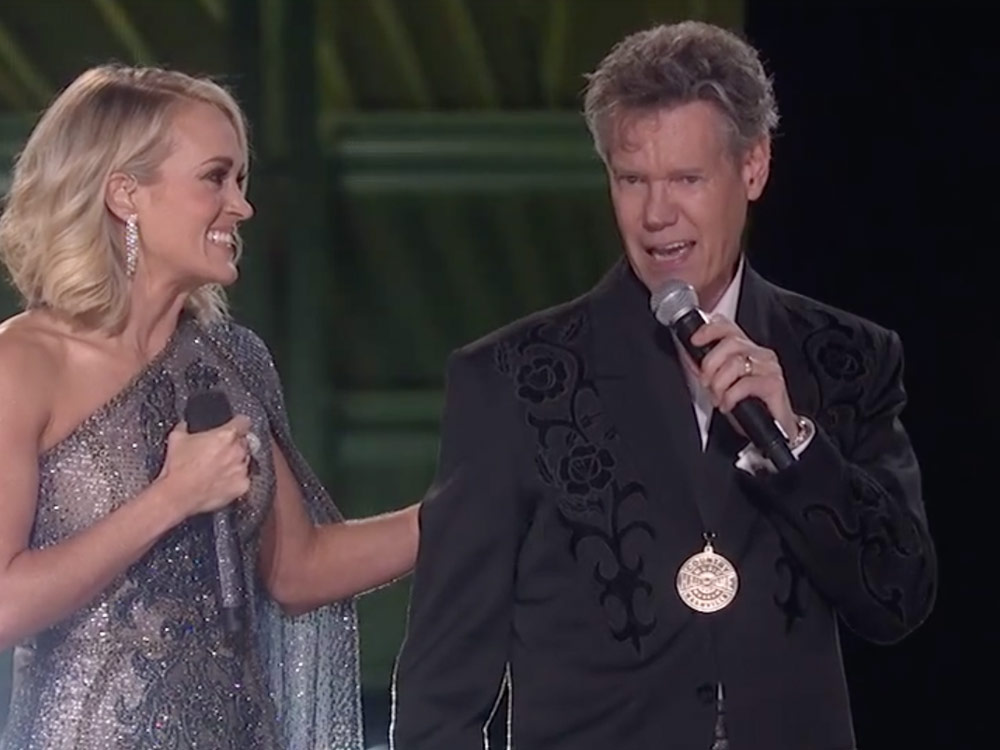 Watch Randy Travis Own the CMA Stage With a Single “Amen”